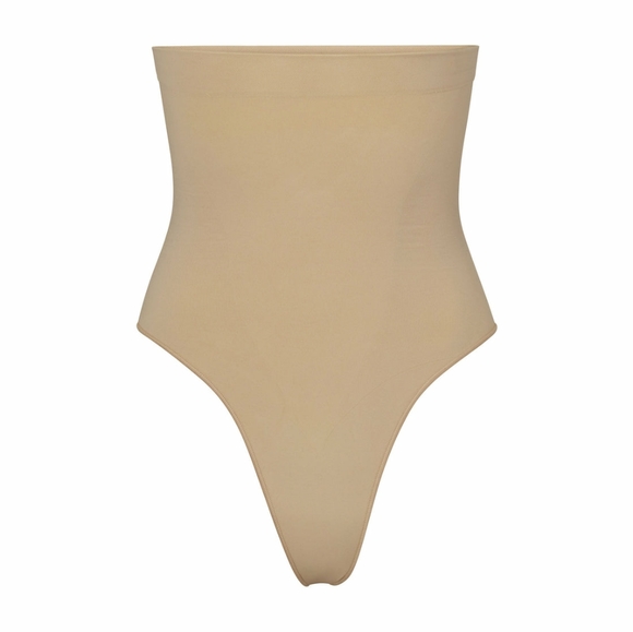 SKIMS Clay Sculpting High Waist Thong NWT Tan Shapewear Kim Kardashian - Picture 1 of 10